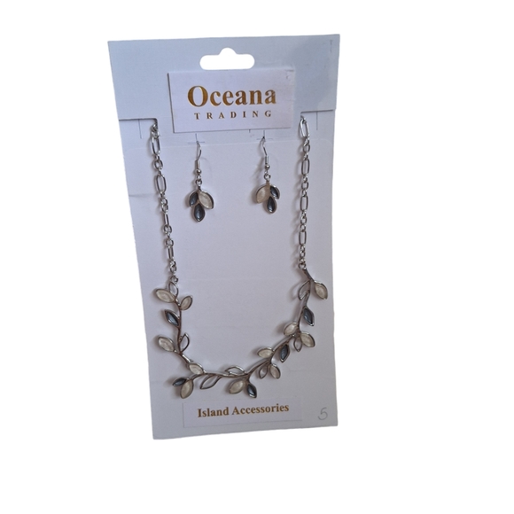 Oceana Trading Island Accessories Twist Gray Leaves Necklace & Earring Set - NEW - Picture 7 of 7